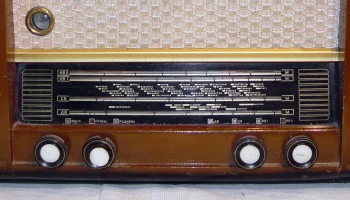РК. Радиола "Урал-57" (1957) 5