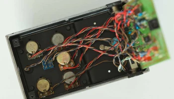 DEQ-700 (1989) 4