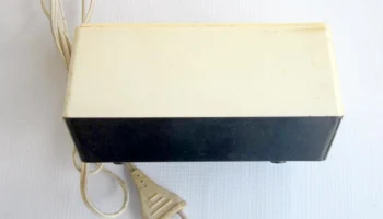 Источник питания (1979) 0