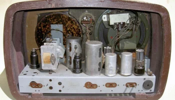 Vefsuper M 517 (1940) 5