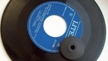 Насадка на диск для грампластинок 45 об/мин (1959) 0