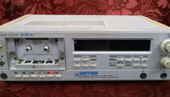 Полтава М-210-стерео (1990) 0